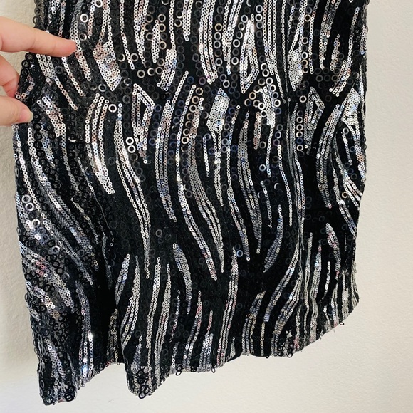 Romeo Juliet Couture • Sexy Sequence Black & Silver Mini Party Dress - Picture 12 of 12